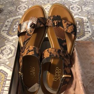 Franco Sarto L-Glenni Flat Sandals